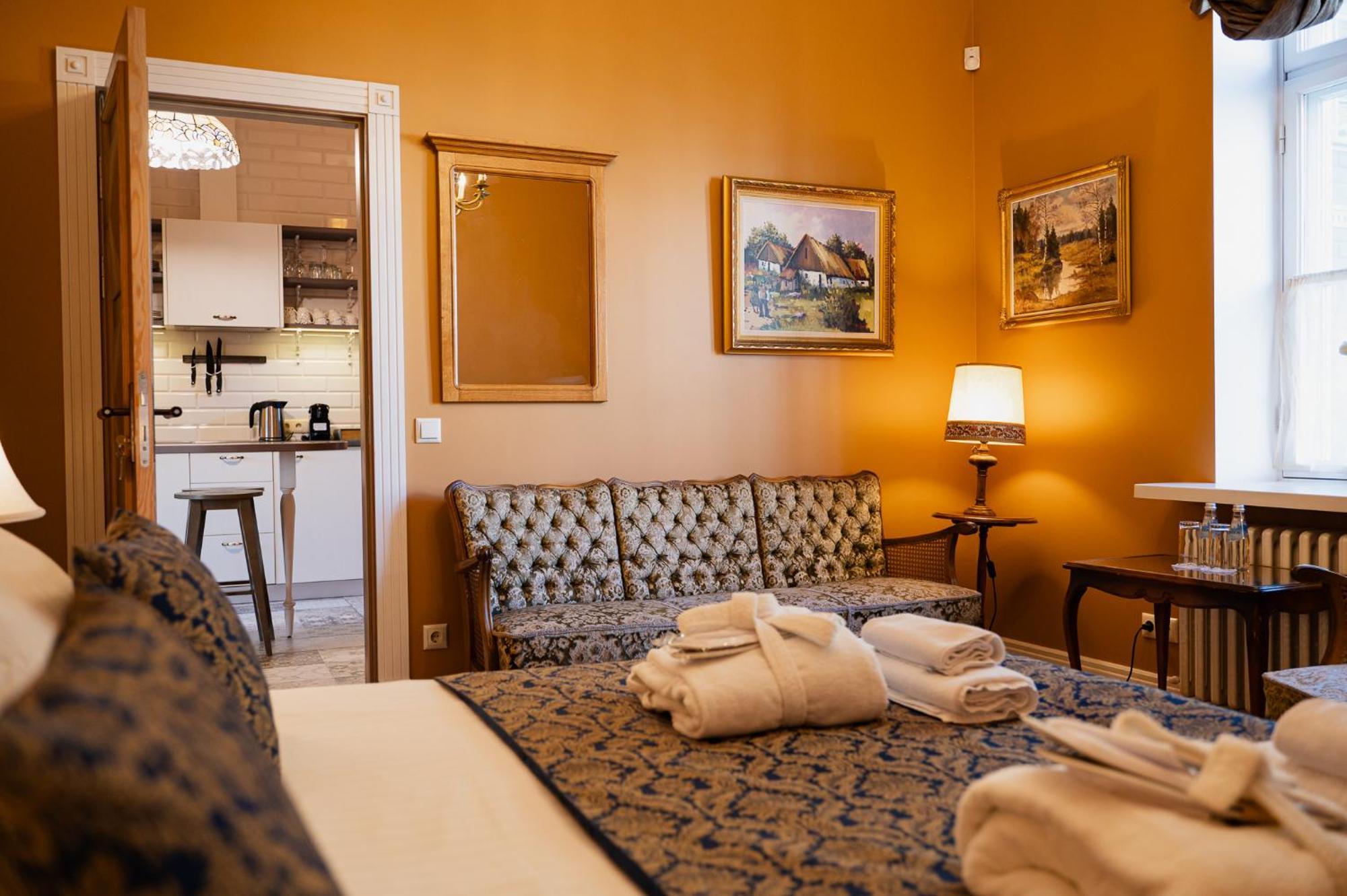 Boutique Hotel Virkas Muiza Kuldīga Oda fotoğraf
