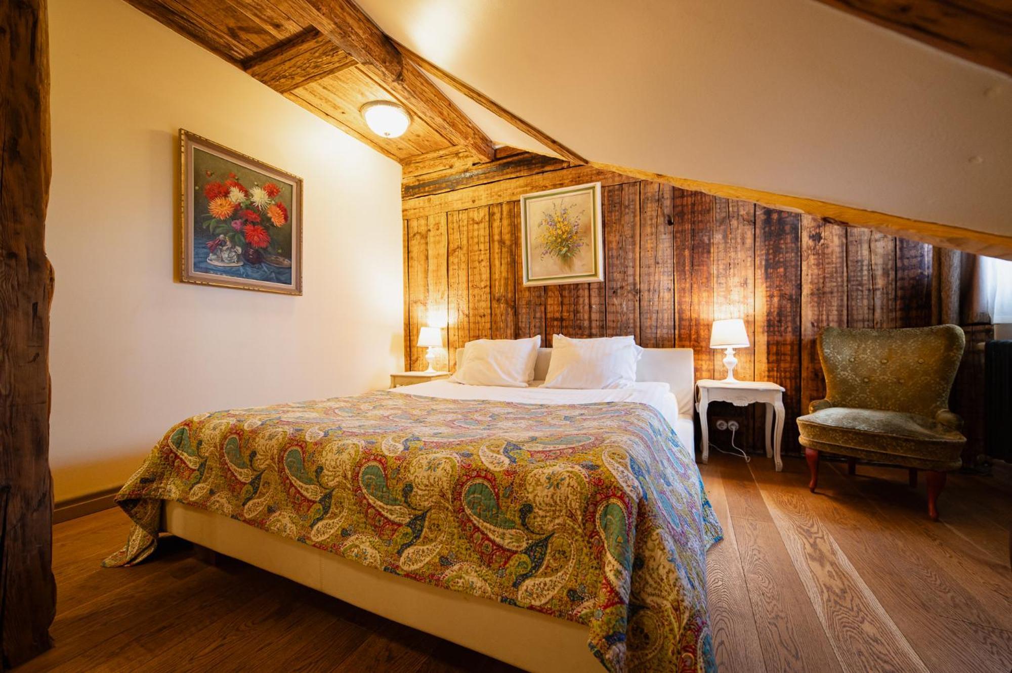 Boutique Hotel Virkas Muiza Kuldīga Oda fotoğraf