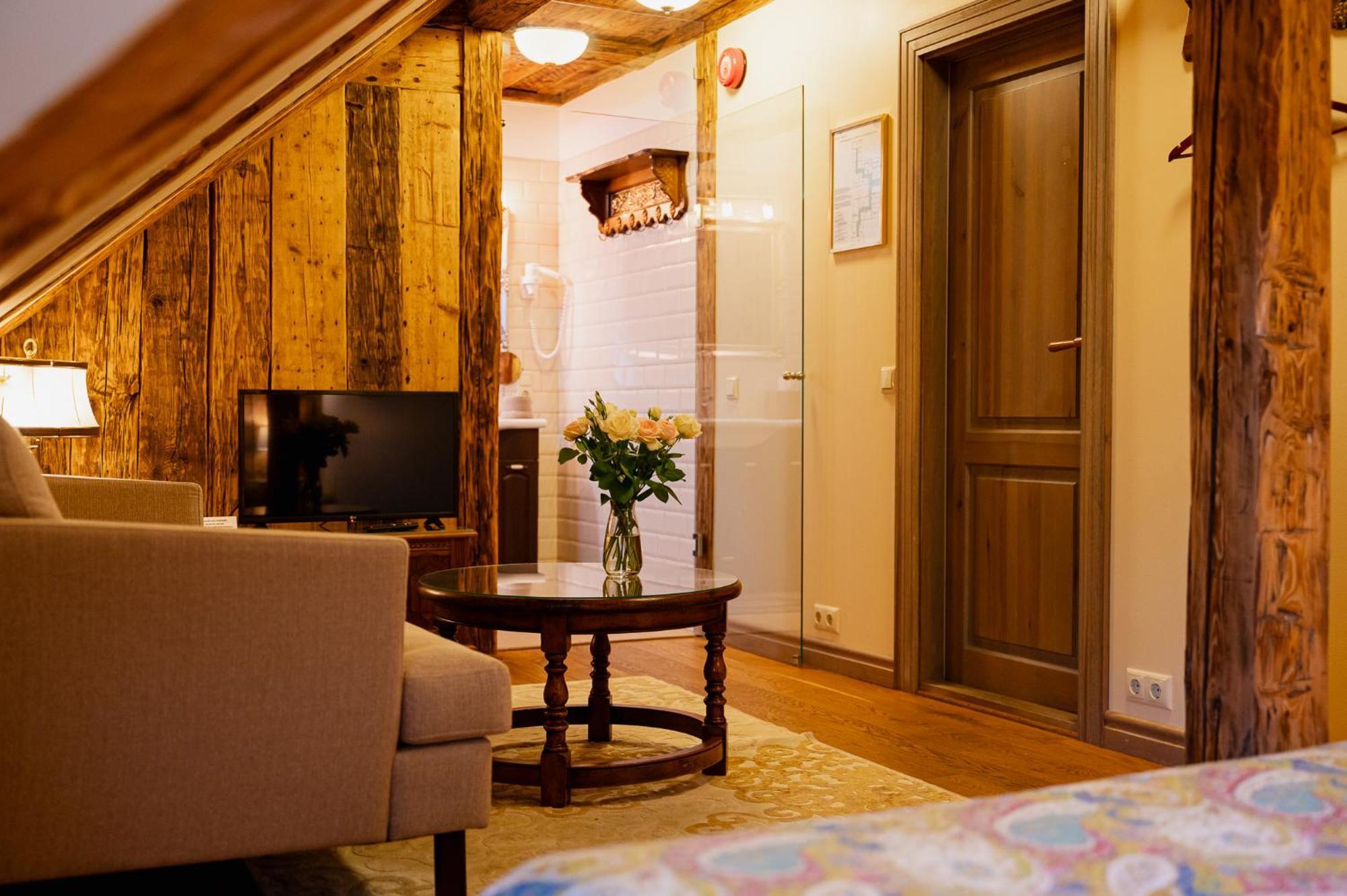 Boutique Hotel Virkas Muiza Kuldīga Oda fotoğraf