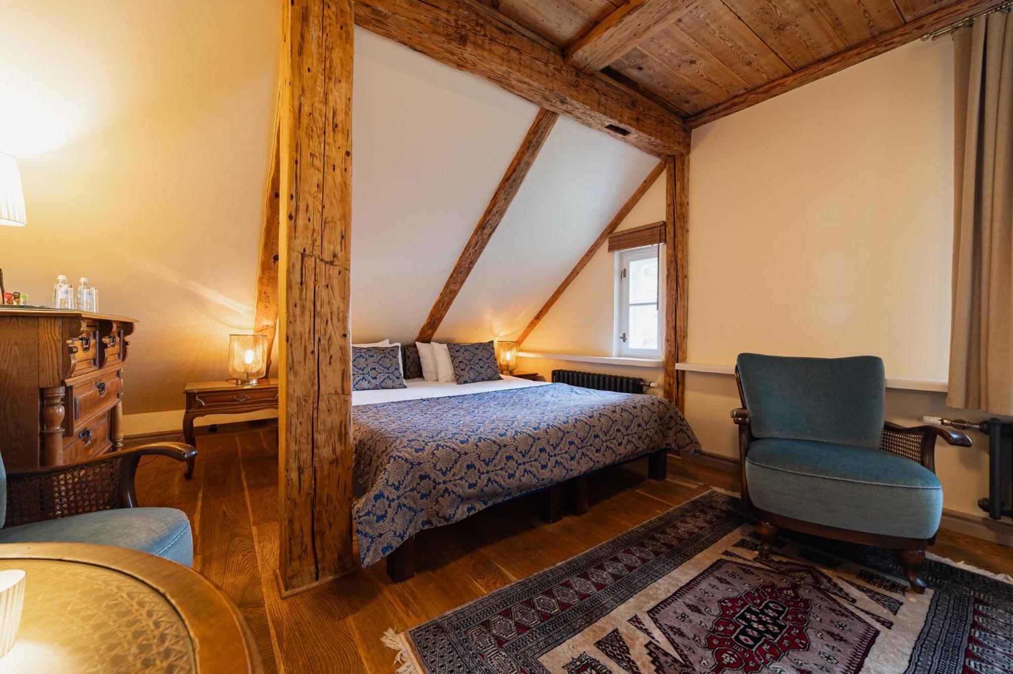 Boutique Hotel Virkas Muiza Kuldīga Oda fotoğraf