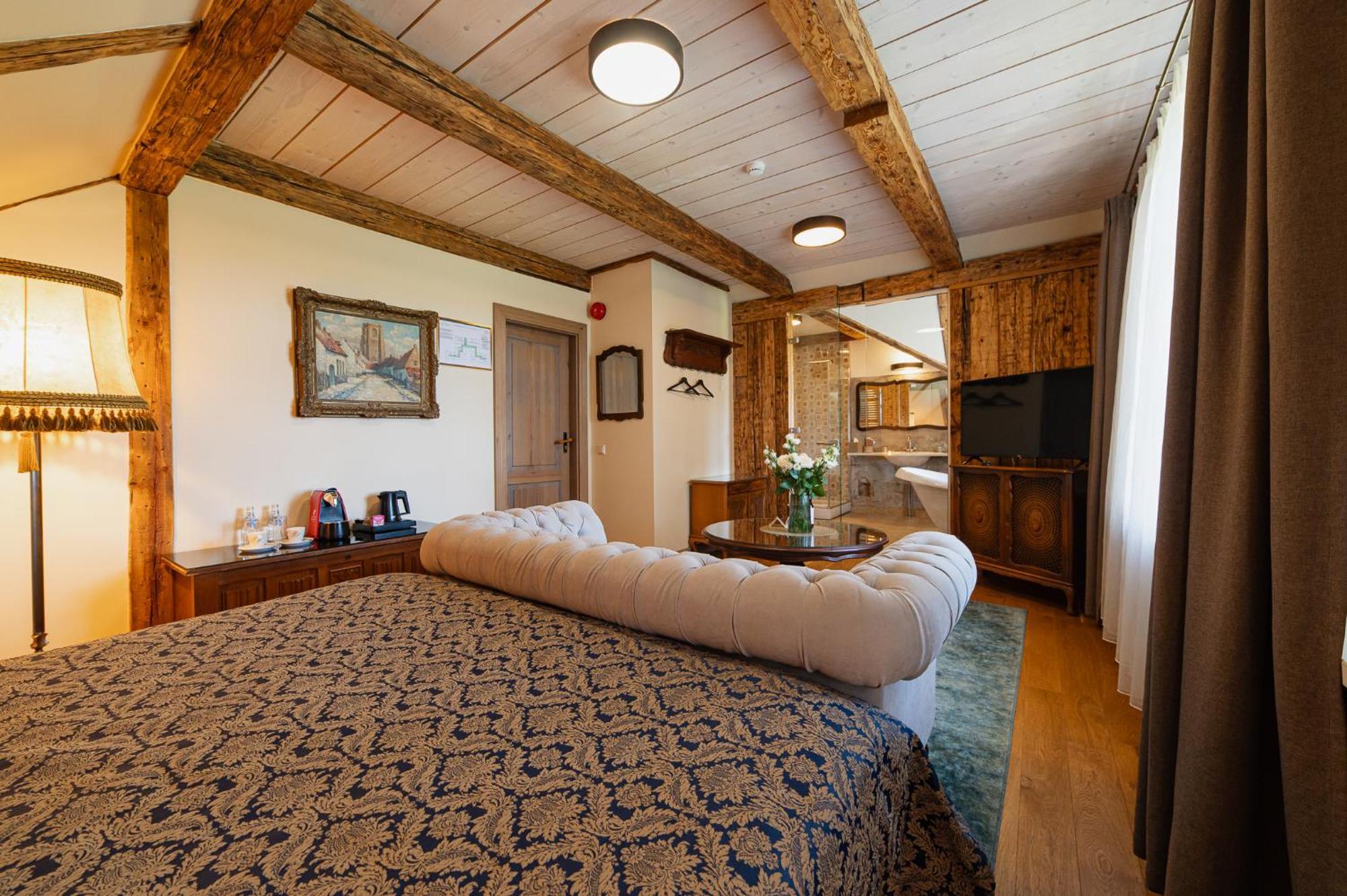 Boutique Hotel Virkas Muiza Kuldīga Oda fotoğraf